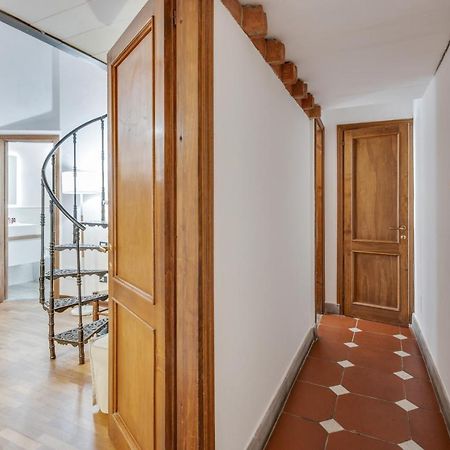 Palazzo Pitti Apartment With Terrace فلورنس المظهر الخارجي الصورة