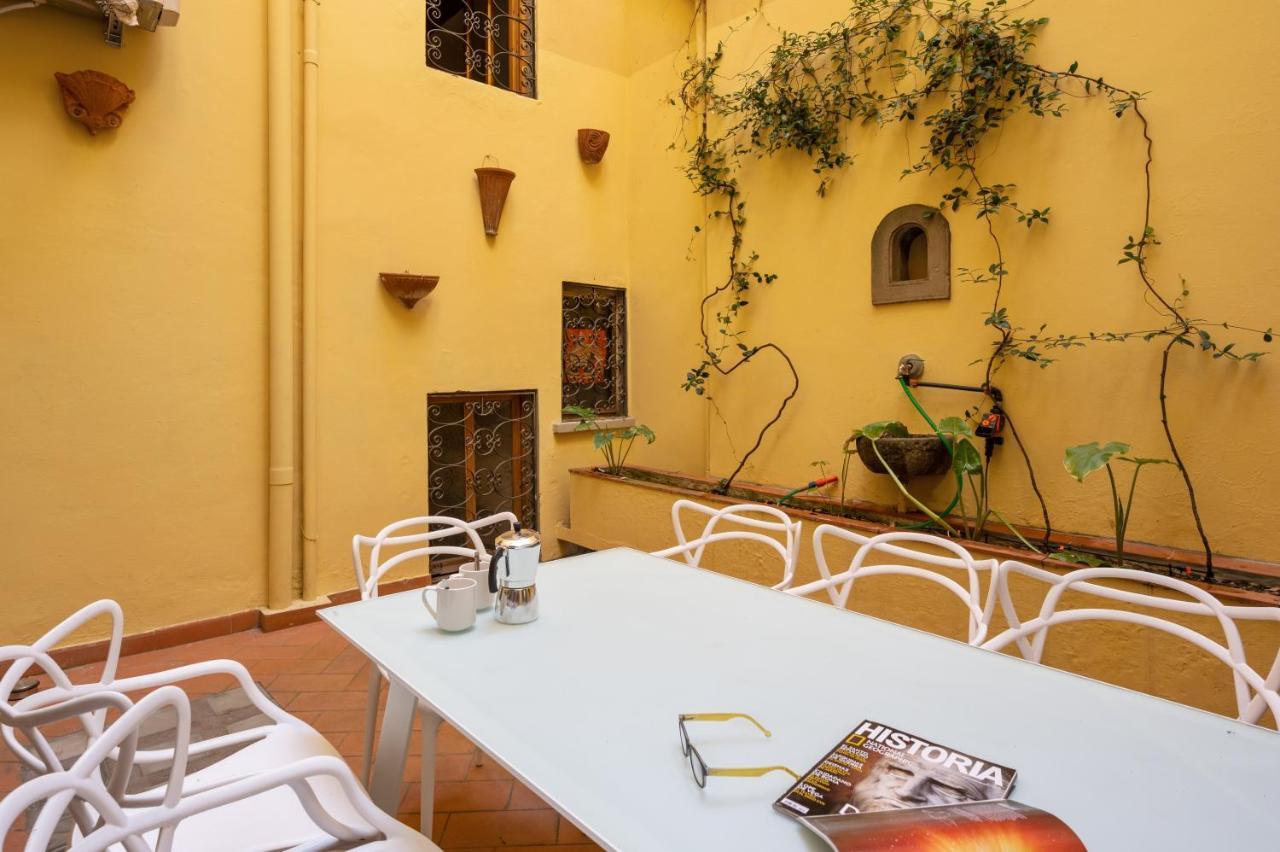 Palazzo Pitti Apartment With Terrace فلورنس المظهر الخارجي الصورة