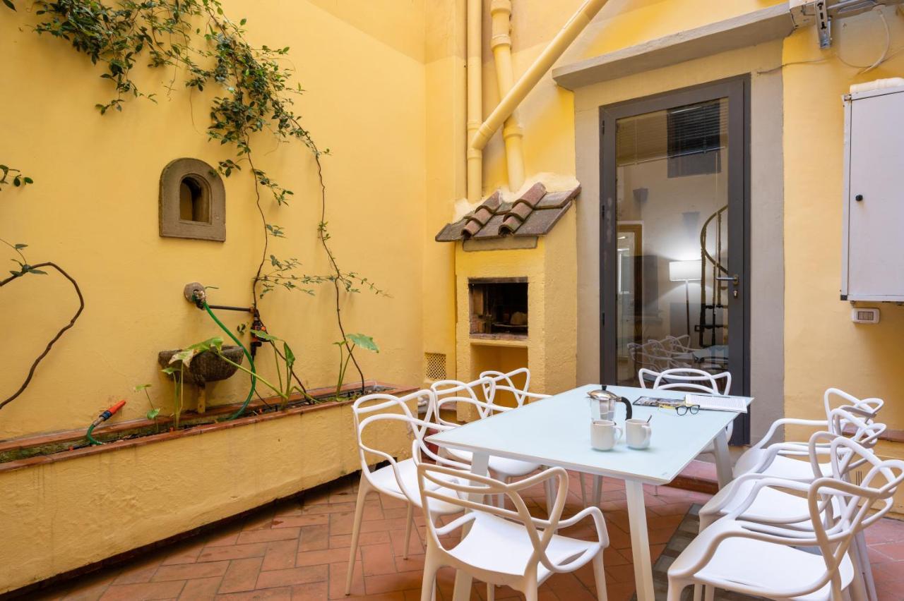 Palazzo Pitti Apartment With Terrace فلورنس المظهر الخارجي الصورة